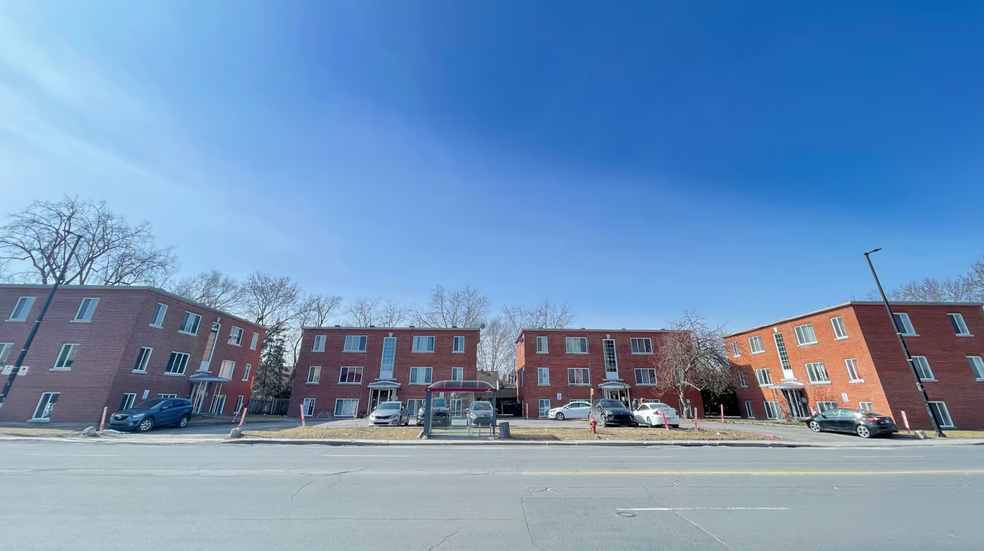 Portfolio De Chambly, Longueuil cartera de 4 inmuebles en venta en LoopNet.es - Foto del edificio - Imagen 1 de 1