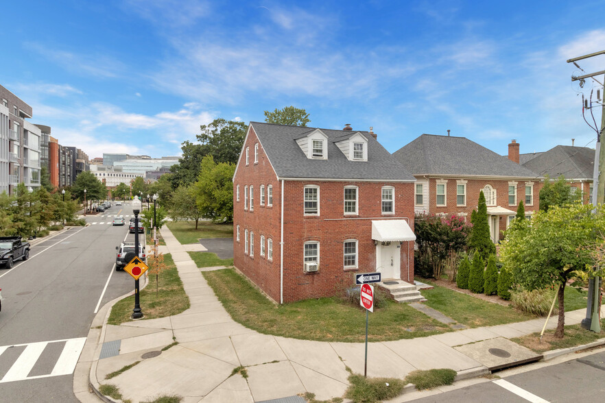 1300 N Hudson St, Arlington, VA en venta - Foto principal - Imagen 2 de 6