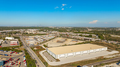 8701 W 53rd St, McCook, IL en alquiler Foto del edificio- Imagen 2 de 9