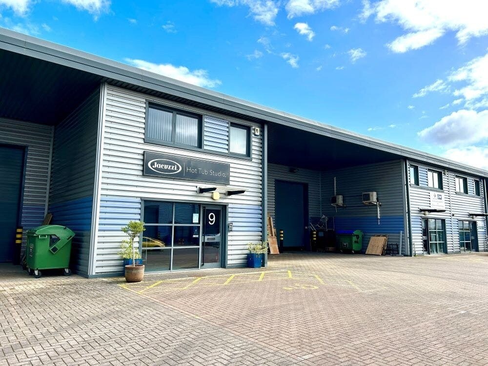 Charbridge Way, Bicester en venta Foto del edificio- Imagen 1 de 9