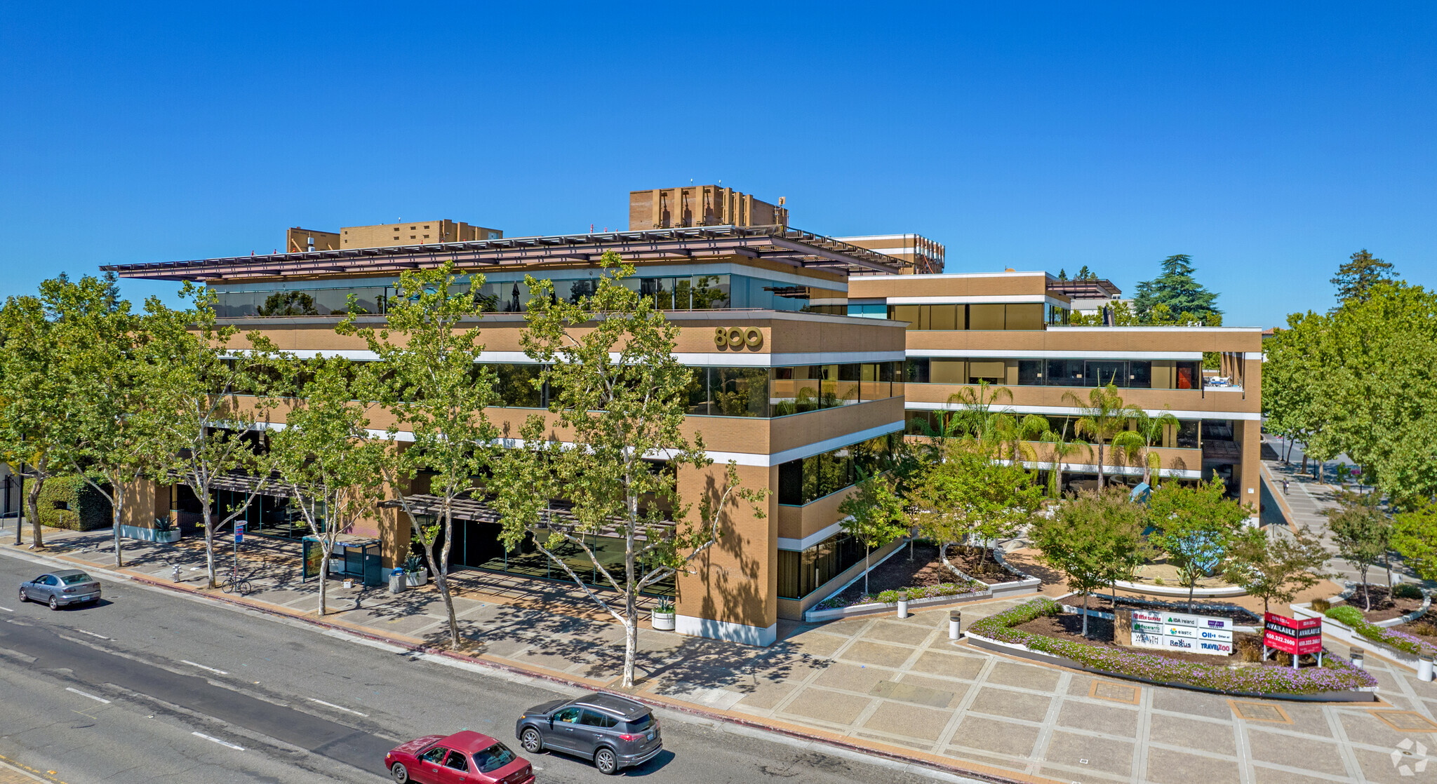 800 W El Camino Real, Mountain View, CA en alquiler Foto del edificio- Imagen 1 de 6