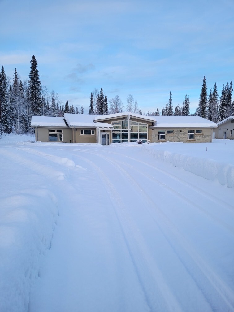 1744 Farmers Loop Rd, Fairbanks, AK en venta Foto del edificio- Imagen 1 de 26