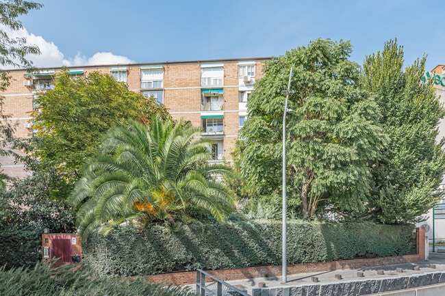 Más detalles de Avenida Manzanares, 4, Madrid - Oficina en alquiler