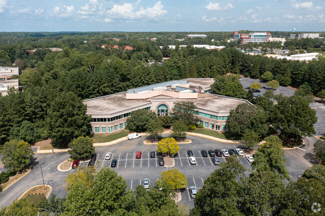 Más detalles para 1100 Crescent Green Dr, Cary, NC - Oficinas en alquiler