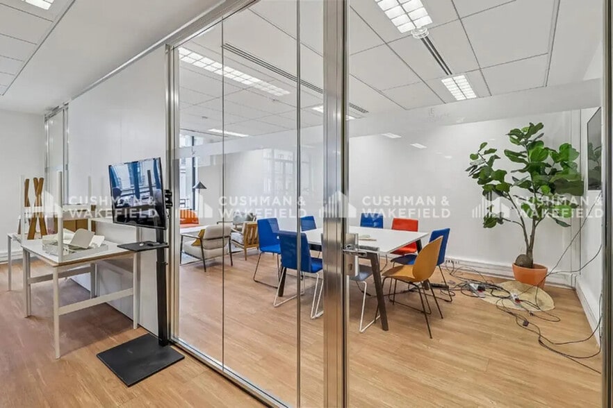 55 Rue La Boétie, Paris en alquiler - Foto del edificio - Imagen 3 de 14