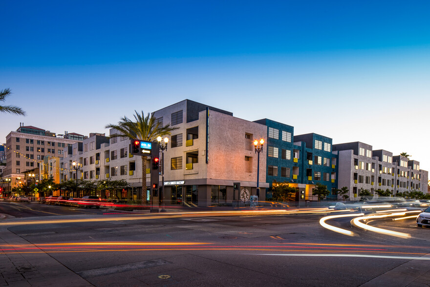 585 Pine Ave, Long Beach, CA en alquiler - Foto del edificio - Imagen 2 de 30