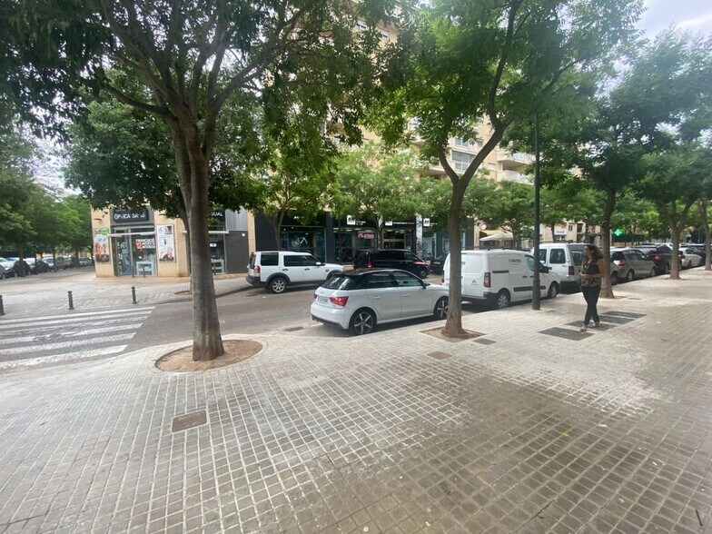 Local en València, Valencia en venta - Foto del edificio - Imagen 3 de 17