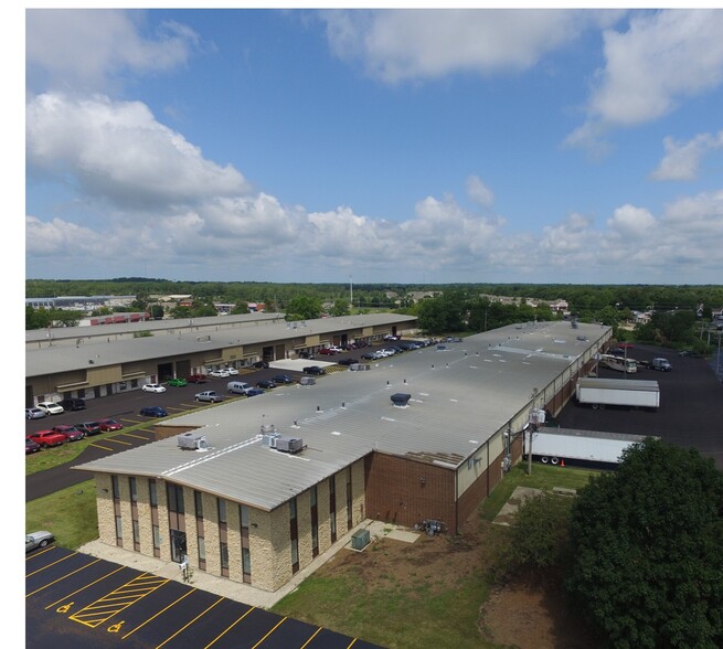 740 Industrial Dr, Cary, IL en venta - Foto del edificio - Imagen 2 de 7