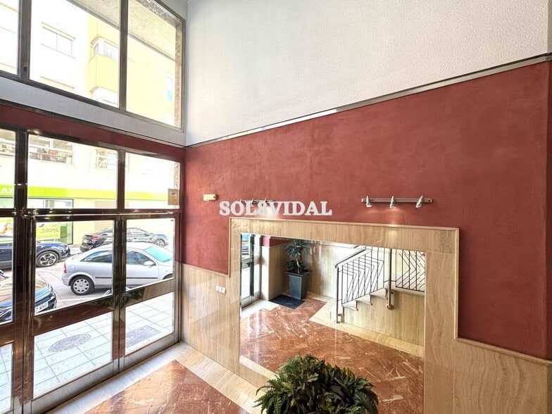 Carrer Aragón, 20, Orihuela, Alicante en venta - Vestíbulo - Imagen 3 de 15
