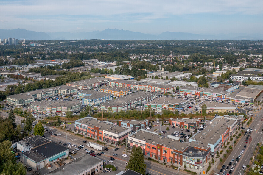 8128 128th St, Surrey, BC en venta - Foto del edificio - Imagen 2 de 6