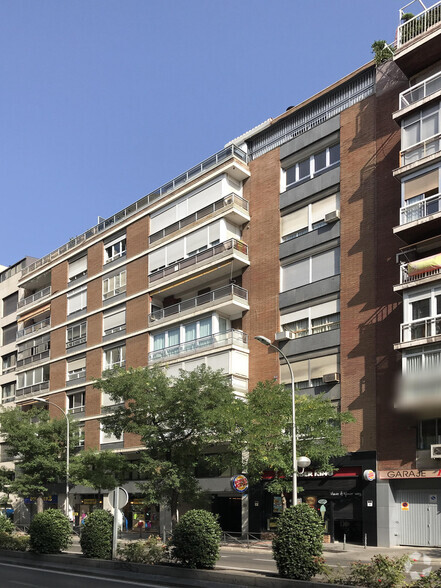 Oficinas en Madrid, MAD en alquiler - Foto del edificio - Imagen 2 de 2