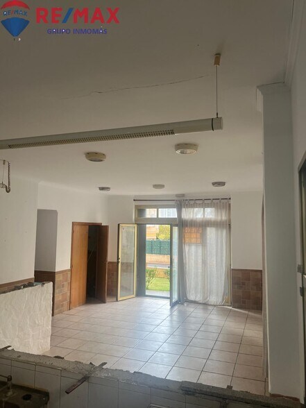 Local en Benidorm en venta - Foto del edificio - Imagen 2 de 17