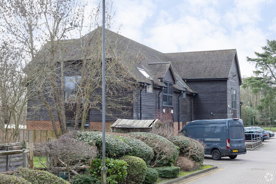 Old Woking Rd, Old Woking en alquiler - Foto del edificio - Imagen 2 de 2