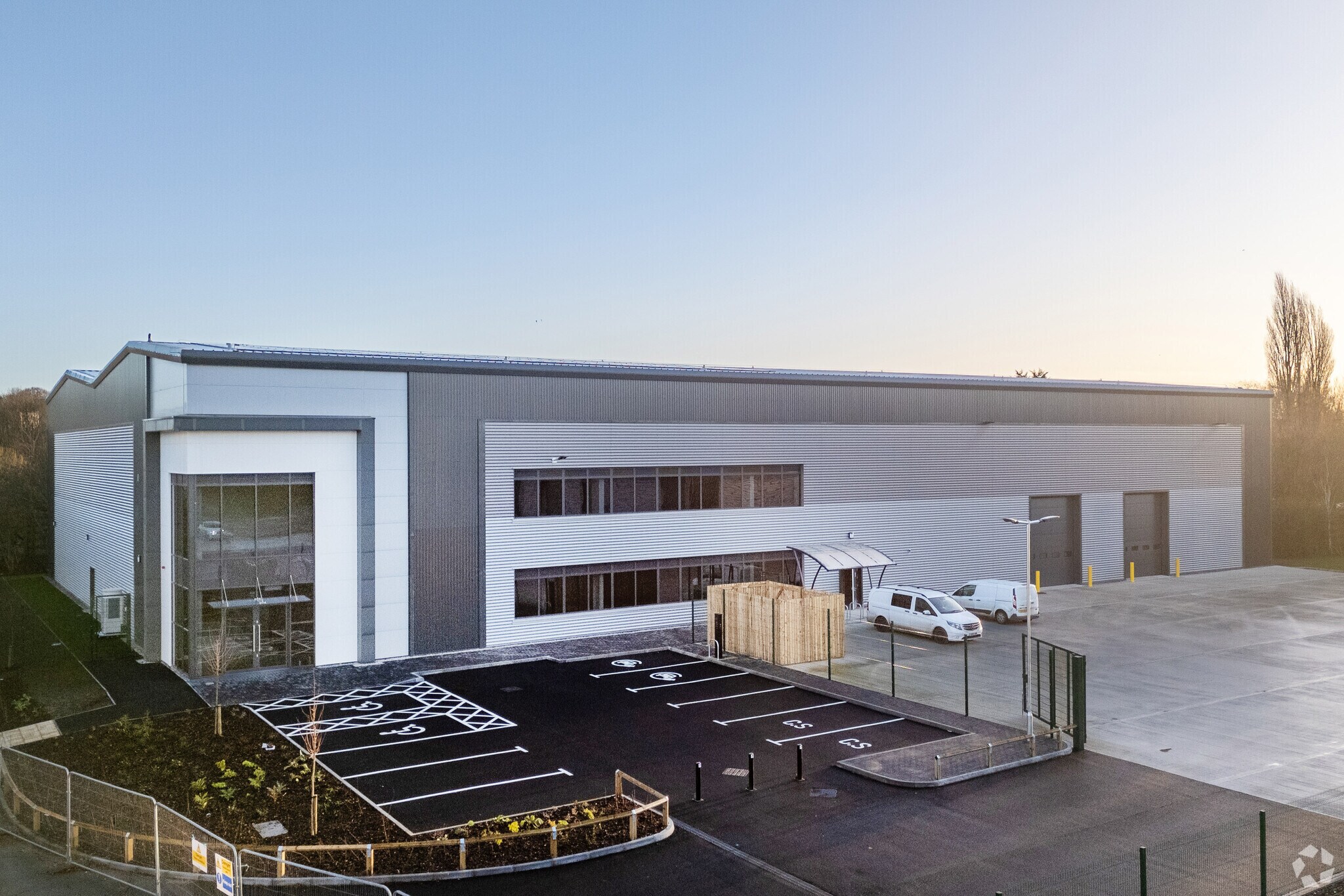 Enterprise Way, Eastwood en alquiler Foto principal- Imagen 1 de 5