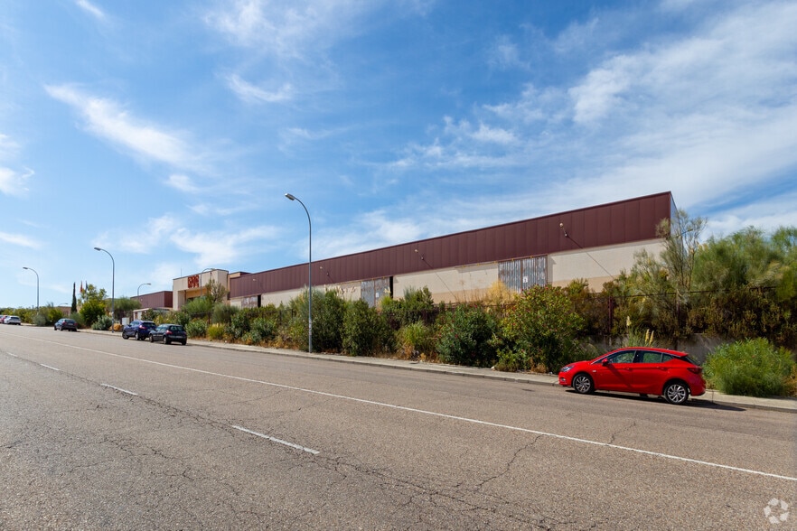 Avenida de la Constitución, 108, Casarrubios del Monte, Toledo en alquiler - Foto del edificio - Imagen 2 de 2