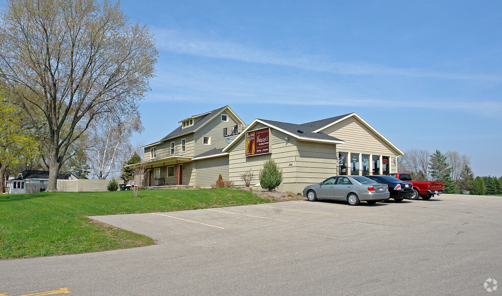 800 S Main St, Lake Mills, WI en venta - Foto del edificio - Imagen 1 de 61