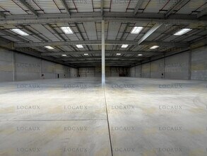 Nave en Le Thillay en alquiler Foto del interior- Imagen 1 de 4