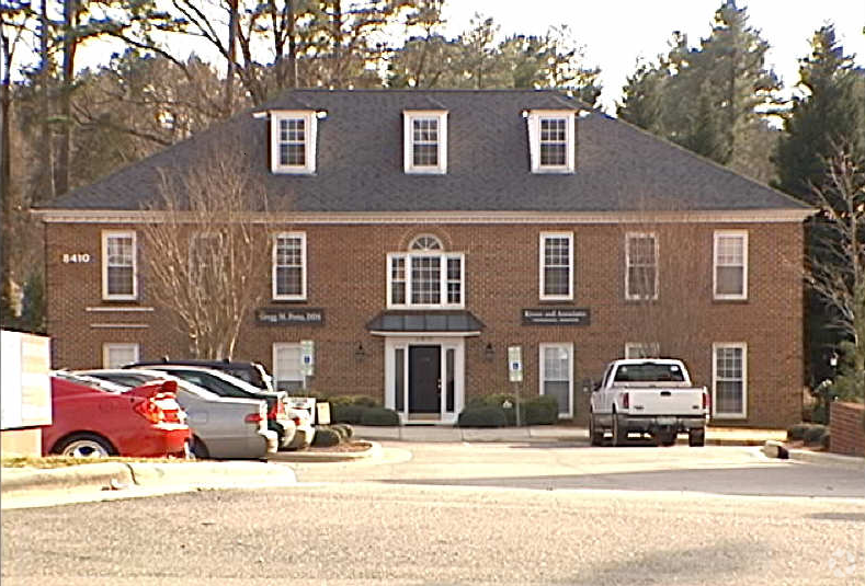 8410 Falls Of Neuse Rd, Raleigh, NC en alquiler - Foto del edificio - Imagen 2 de 17