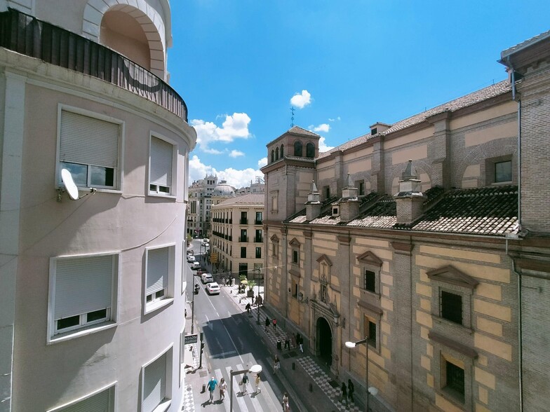 Oficina en Granada en alquiler - Foto del edificio - Imagen 3 de 27