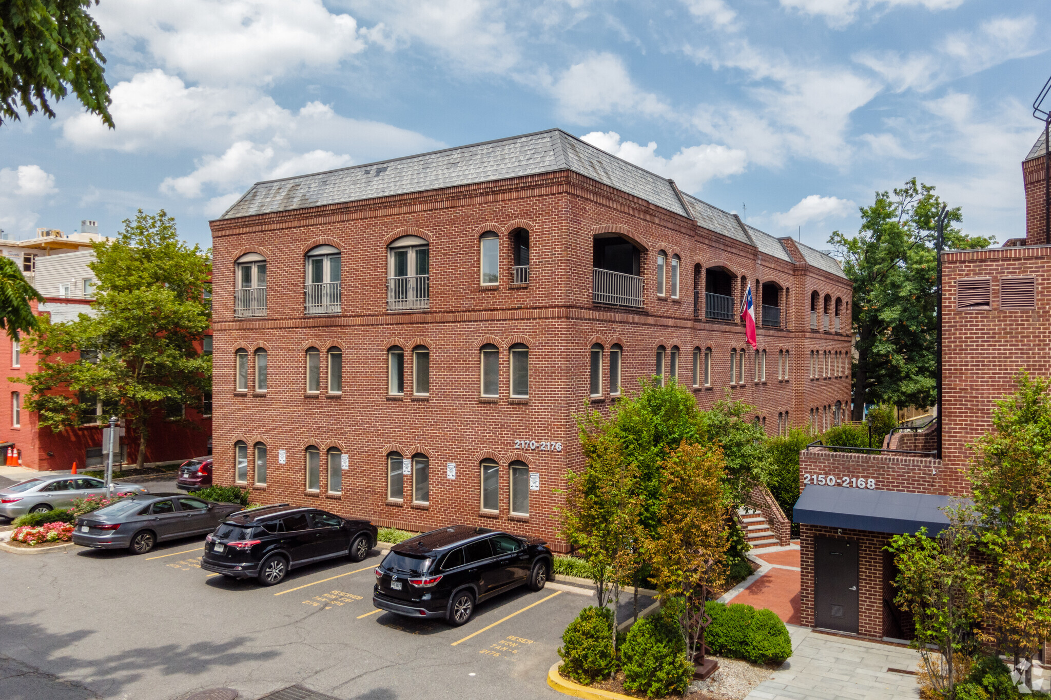 2170-2176 Wisconsin Ave NW, Washington, DC en alquiler Foto del edificio- Imagen 1 de 36