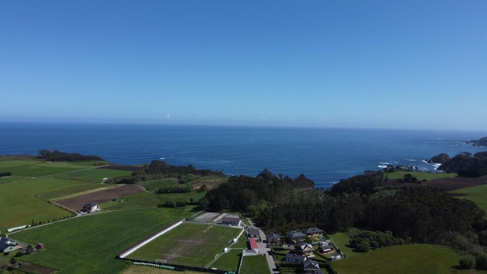 Carretera de Llongara, El Franco, Asturias en venta - Vista aérea - Imagen 3 de 20