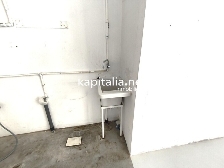 Local en Ontinyent, Valencia en alquiler - Foto del edificio - Imagen 3 de 6