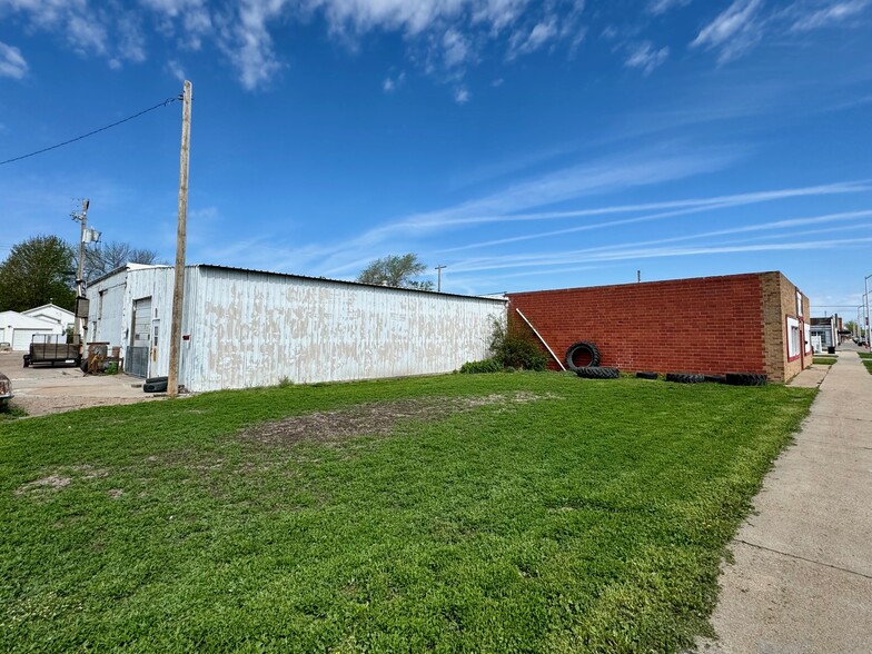 1712 Central Ave, Kearney, NE en alquiler - Foto del edificio - Imagen 2 de 7