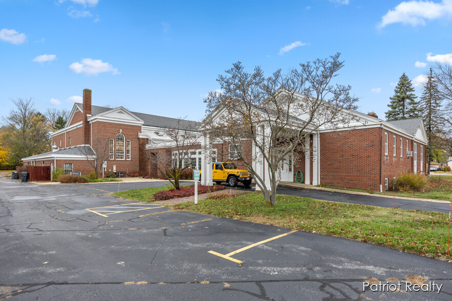 210 W Napier Ave, Benton Harbor, MI en venta - Foto del edificio - Imagen 3 de 25