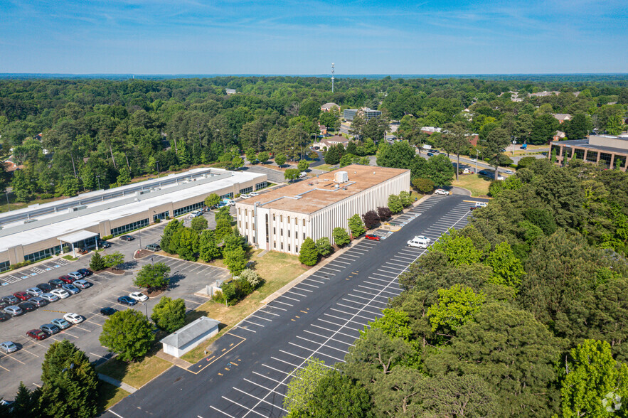 2807 N Parham Rd, Richmond, VA en alquiler - Foto del edificio - Imagen 3 de 3