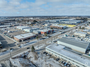 42 Arrow Rd, Guelph, ON - VISTA AÉREA  vista de mapa