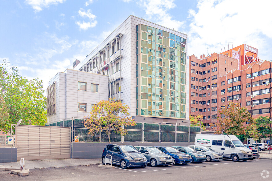 Calle del Golfo de Salónica, 73, Madrid, Madrid en alquiler - Foto del edificio - Imagen 3 de 19