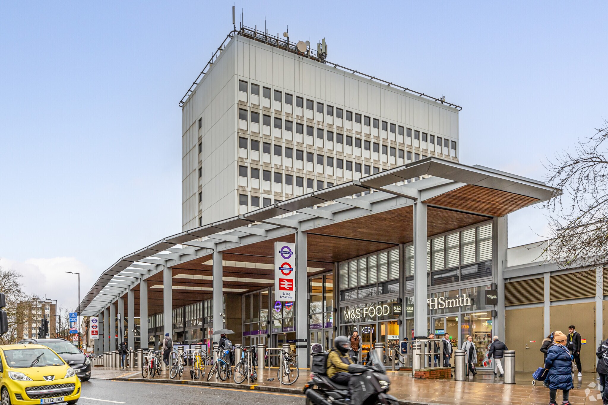 New Ealing Broadway, London en alquiler Foto principal- Imagen 1 de 4