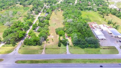 1910 N Brazosport Blvd, Richwood, TX - VISTA AÉREA  vista de mapa - Image1