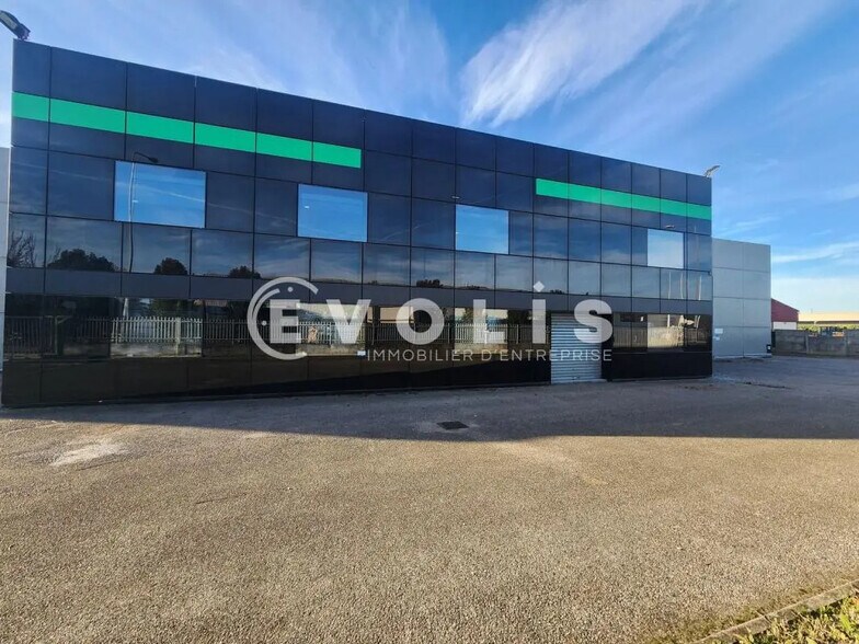 4 Rue Des Alpes, Vaulx-en-Velin en alquiler - Foto del edificio - Imagen 1 de 19