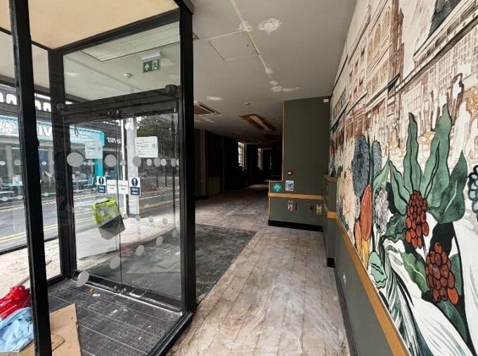 221-223 Lord St, Southport en venta Foto del interior- Imagen 1 de 7