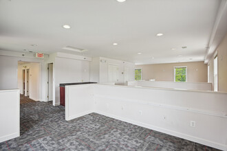 731 Walker Rd, Great Falls, VA en alquiler Foto del interior- Imagen 2 de 6