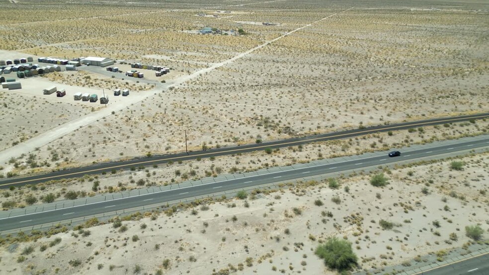 00 Indio Drive / Frontage Road -1, Yucca, AZ en venta - Vídeo de anuncio comercial - Imagen 2 de 24