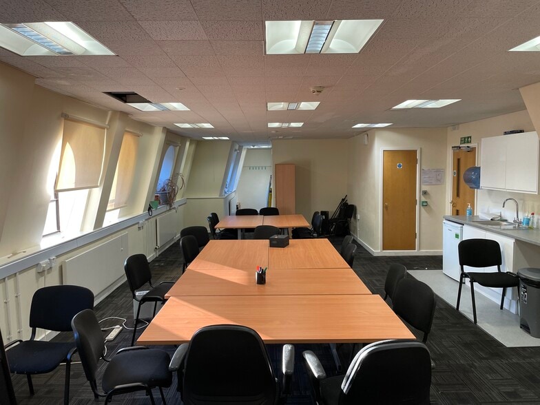 115 High St, Croydon en alquiler - Foto del interior - Imagen 3 de 9