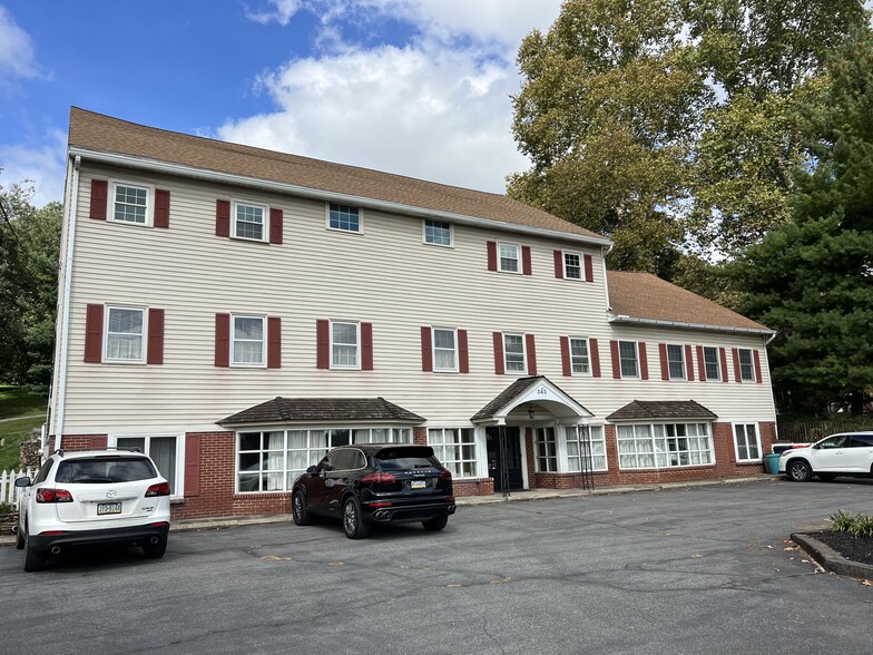 343 E Baltimore Pike, West Grove, PA en alquiler - Foto del edificio - Imagen 2 de 26