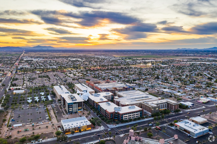 1465 N Scottsdale Rd, Scottsdale, AZ en alquiler - Foto del edificio - Imagen 2 de 9