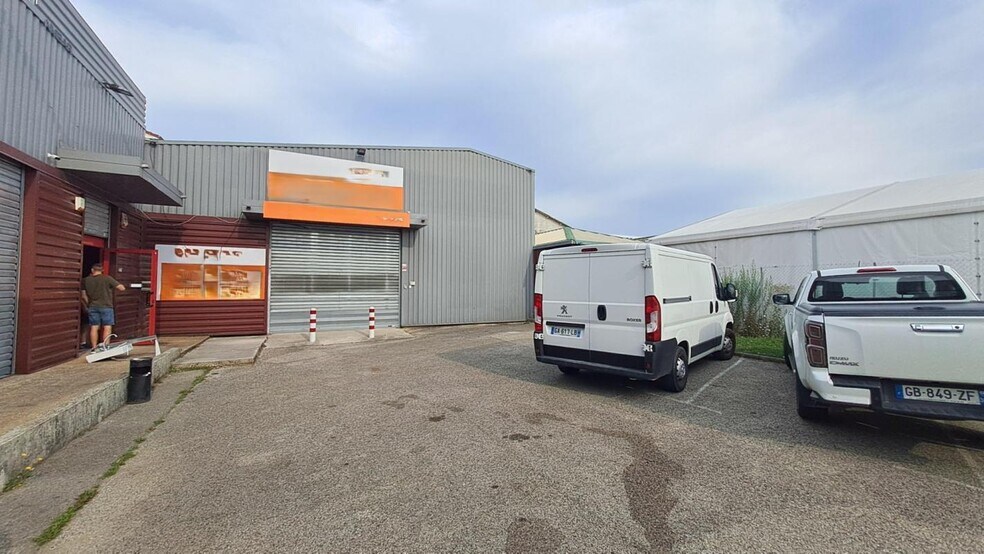 Flex en Ambérieu-en-Bugey en alquiler - Foto del edificio - Imagen 1 de 5