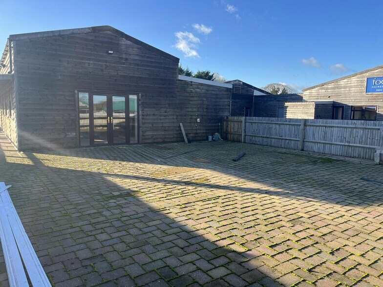 Stanbridge Rd, Haddenham en alquiler - Foto del edificio - Imagen 2 de 5