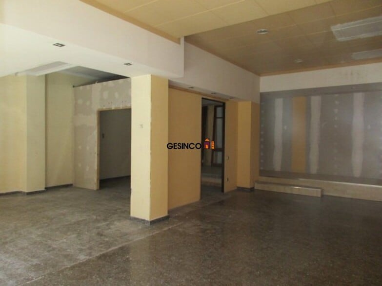 Local en Xàtiva en alquiler - Foto del interior - Imagen 3 de 6