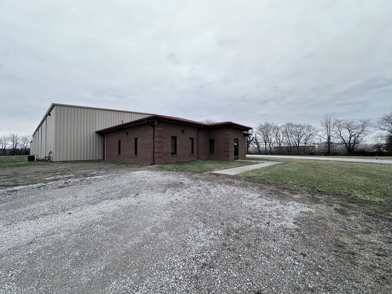 149 Techway rd, Cynthiana, KY en venta - Foto del edificio - Imagen 2 de 42