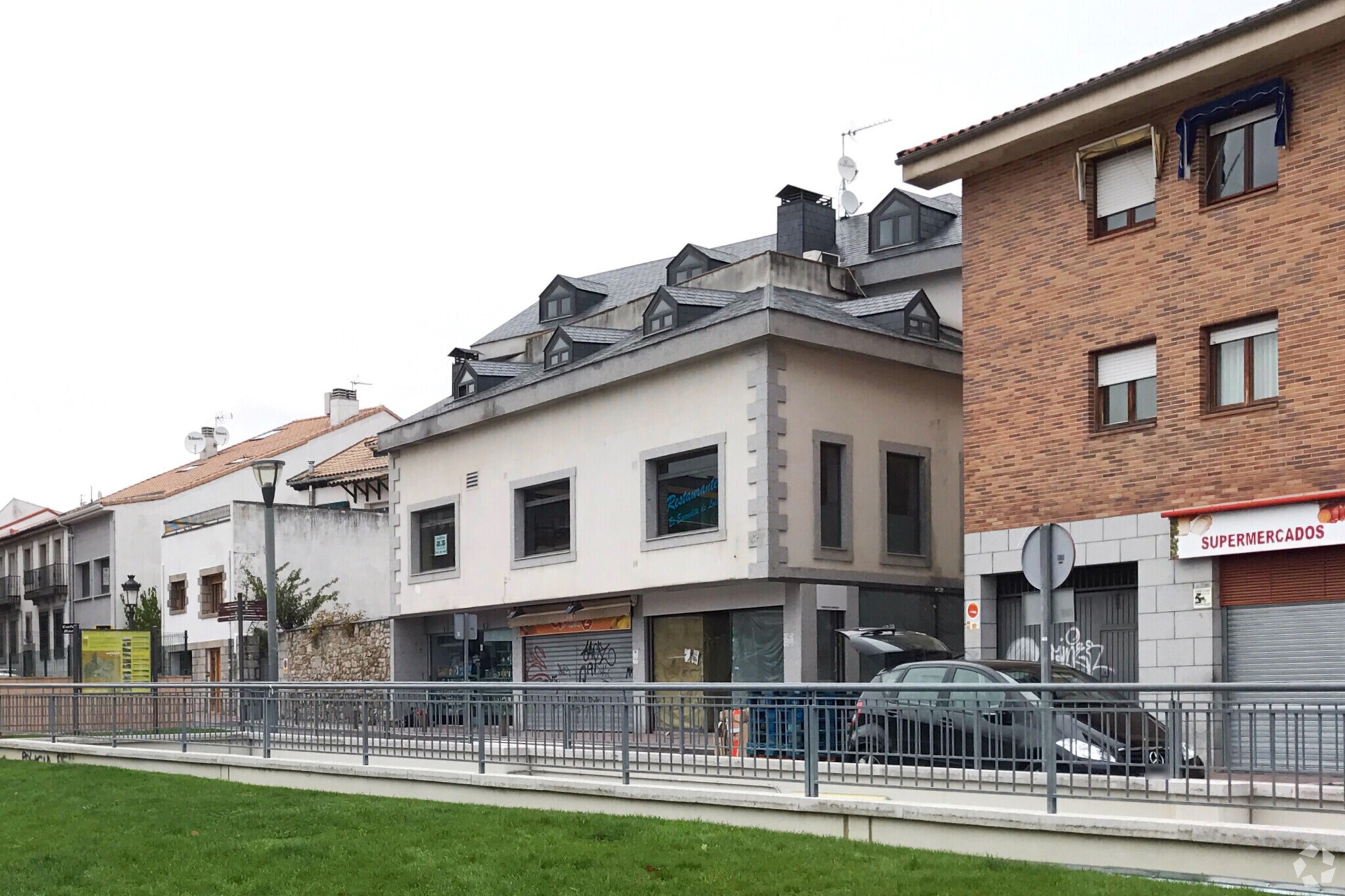 Calle Alfonso Senra, Guadarrama, Madrid en venta Foto principal- Imagen 1 de 1