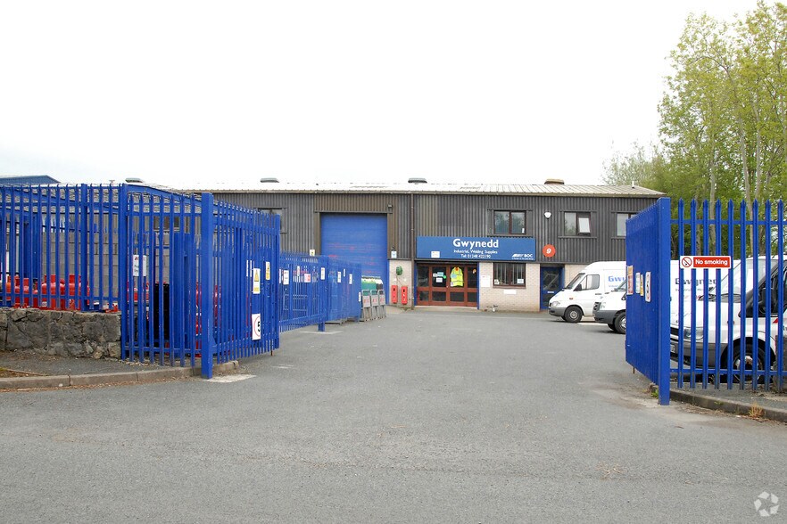 Lon Groes, Gaerwen en alquiler - Foto del edificio - Imagen 3 de 3