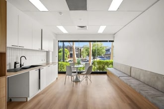 541 Blackburn Rd, MOUNT WAVERLEY en alquiler Foto del interior- Imagen 2 de 5