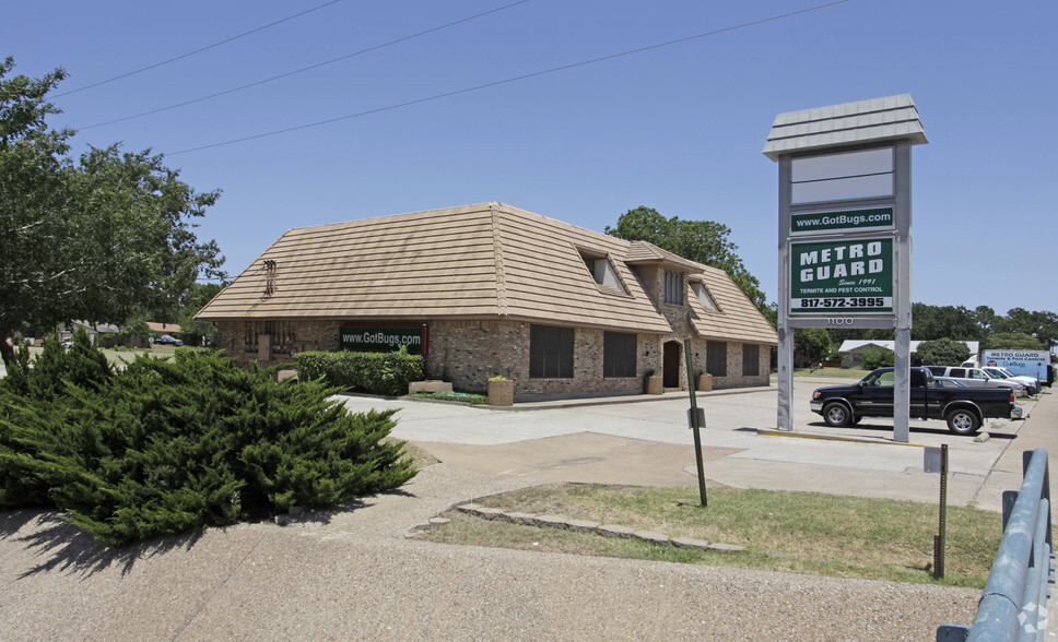 1100 W Pipeline Rd, Hurst, TX en venta - Foto del edificio - Imagen 2 de 5