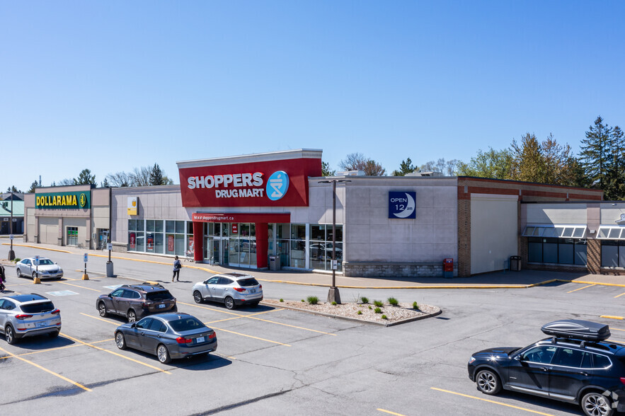 1300 Stittsville Main St, Ottawa, ON en alquiler - Foto del edificio - Imagen 2 de 4