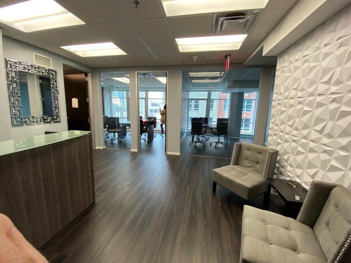 14 NE 1st Ave, Miami, FL 33132 - Unidad 600 A-G - - Vestíbulo - Image 1 of 2